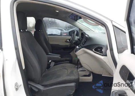 2017 Chrysler Pacifica Touring z USA, uszkodzony, nr VIN 2C4RC1DG4HR723458